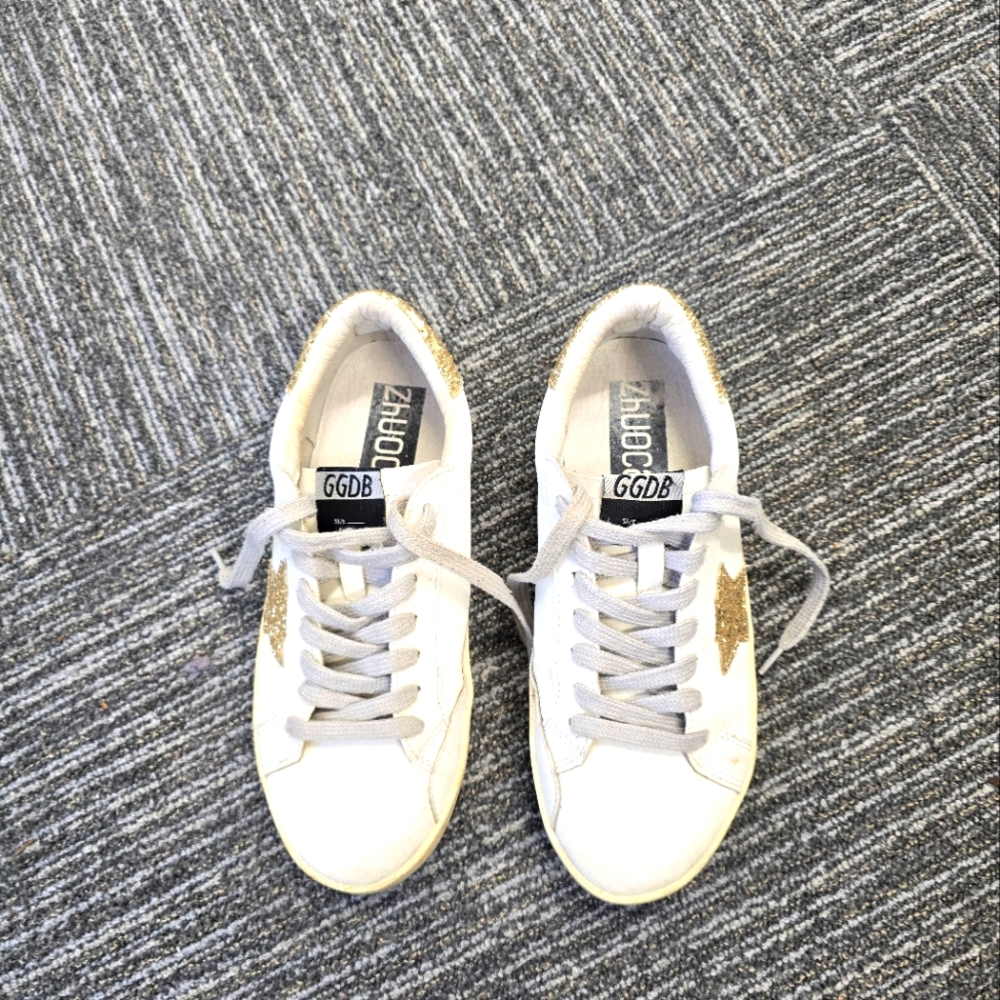 Worn a few x's GOLDEN GOOSE Super-Star Glitter Star Sneakers | Gold